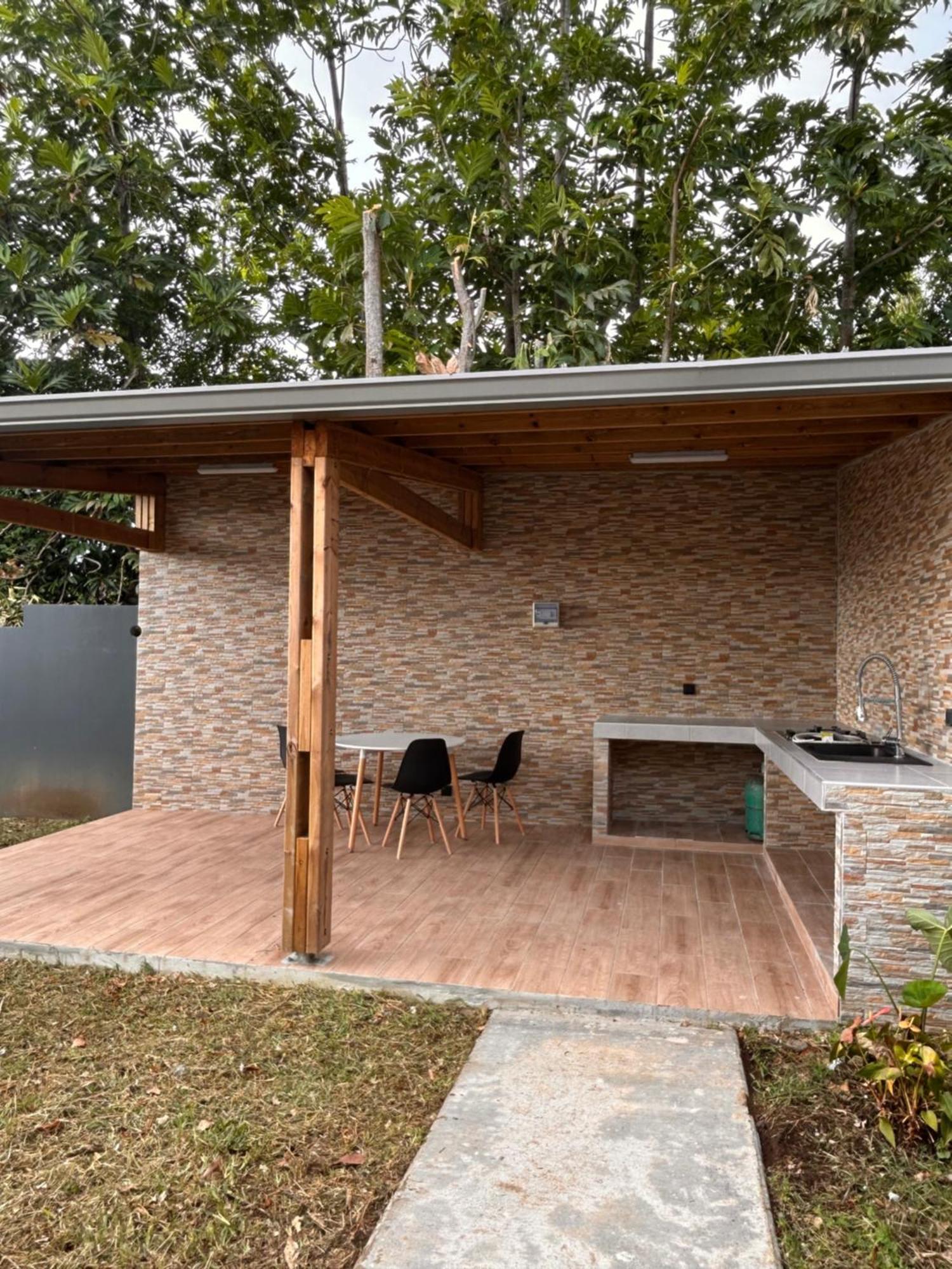 Logement Palmier Sainte-Rose Bagian luar foto